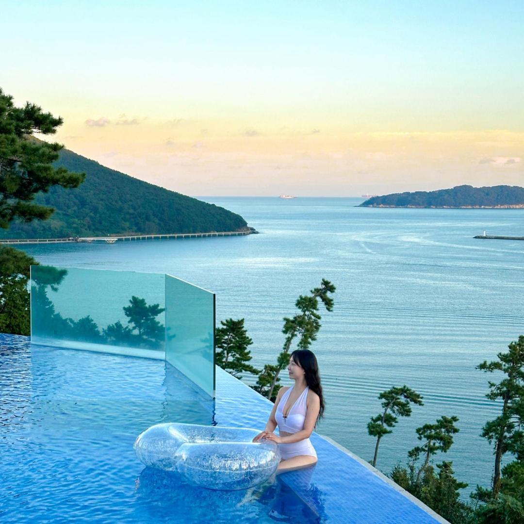 Hotel Sang Sang & Private Sang Sang Pool Villa Geoje Dış mekan fotoğraf